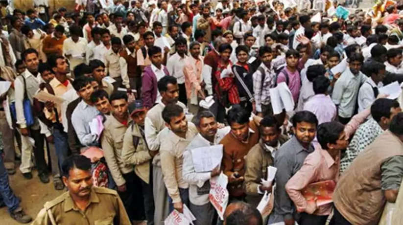 देश में बेरोजगारी की मार: मुर्दाघर में डोम के पद के लिए 8000 इंजीनियर, पोस्टग्रेजुएट ने किया अप्लाई