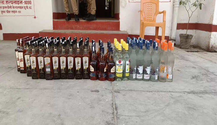 Chanduli News:चन्दौली पुलिस को मिली बड़ी सफलता&nbsp;375 लीटर अवैध अंग्रेजी शराब बरामद&nbsp;कुछ दूर पहले ही गाड़ी खड़ी कर के भागा तस्कर