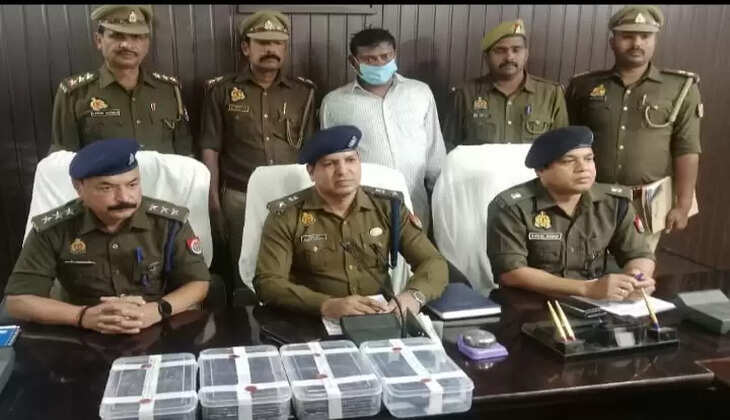 वाराणसी में ढाई करोड़ का चरस बरामद, तस्कर गिरफ्तार