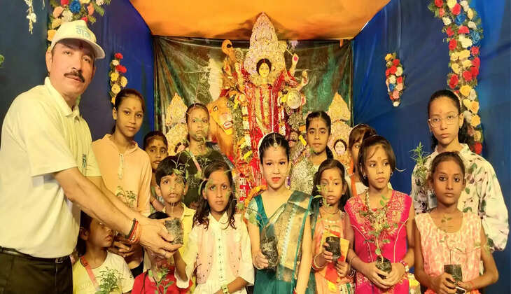 दुर्गा स्वरूप&nbsp;कन्याओं ने दिया पर्यावरण संरक्षण का संदेश, श्रद्धा के साथ दिखा सामाजिक सरोकार