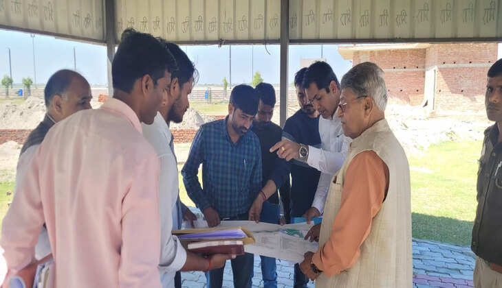 &nbsp;Ayodhya News: विधायक अयोध्या ने गुप्तार घाट पर चल रहे निर्माण कार्यों का किया निरीक्षण