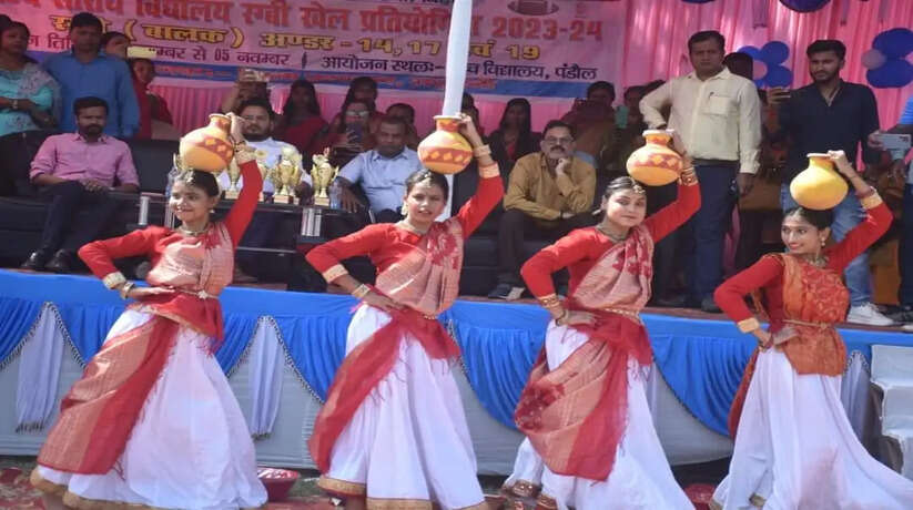 Madhubani News: राज्य स्तरीय रग्बी बालक प्रतियोगिता का हुआ रंगारंग शुभारंभ