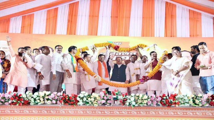 बंगाल में सत्ता परिवर्तन का बिगुल, भाजपा की &lsquo;परिवर्तन यात्रा&rsquo; का भव्य आगाज