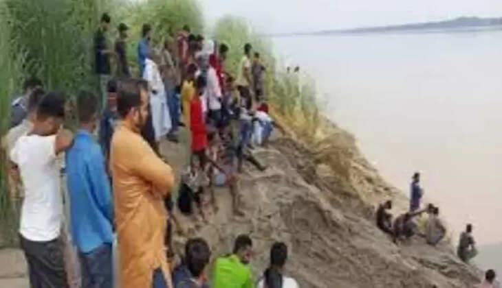 युवक ने गंगा में लगाई छलांग, डूबा