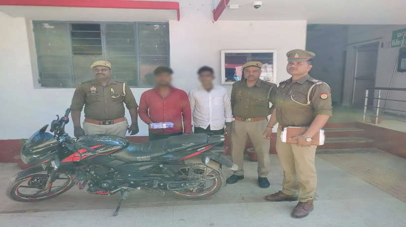 Varanasi News: थाना सारनाथ पुलिस टीम द्वारा 02 नफ़र शातिर मोबाईल स्नैचर गिरफ्तार