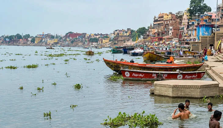 गंगा के जलस्तर में बढ़ोतरी, दशाश्वमेध घाट की तीन सीढ़ियां जलमग्न