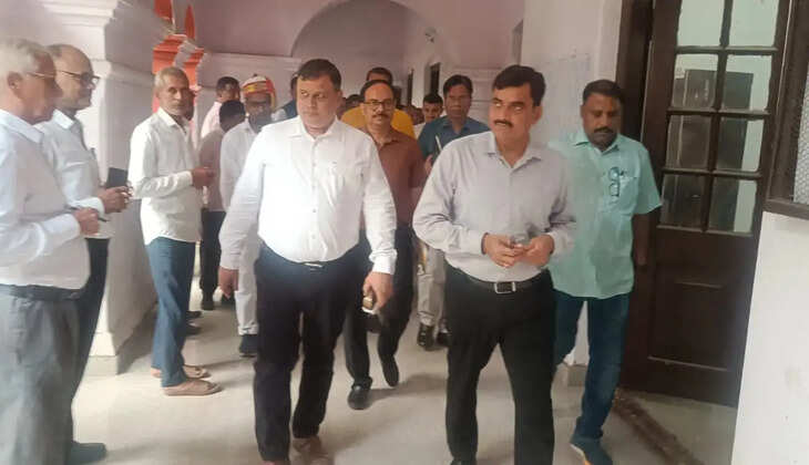 पदभार संभालते ही एक्शन में मंडलायुक्त, कमिश्नरी की व्यवस्थाओं की परखी हकीकत