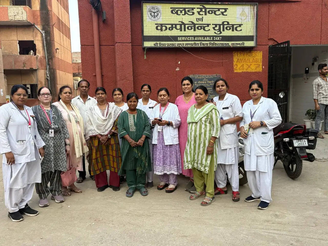 वाराणसी में अनूठी पहल से मिला सम्मान और आभार को बढ़ावा, रेलवे स्टेशन से अस्पताल तक पहुंचा संदेश