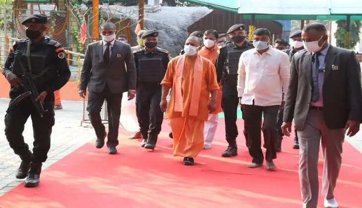 CM योगी के वाराणसी दौरे की तैयारियां पूरी! कार्यक्रम स्थल नो-फ्लाई जोन घोषित, ड्रोन उड़ाने पर रोक