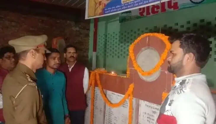 नव युवक जन सेवा समिति ने देव दीपावली पर्व पर शहीदों को दी श्रधांजलि