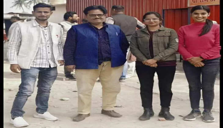 Ayodhya News: पत्रकार अभिनव आनन्द सिंह को दैनिक भास्कर समूह के सम्पादक &nbsp;ने सूर्यतिलक खबर के लिए किया पुरुस्कृत