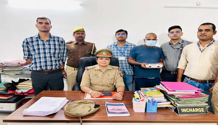 वेल्स इन्वेस्टमेंट वेबसाइट पर इन्वेस्टमेंट कर हाई रिटर्न देने का झांसा देकर फ्राड करने वाला अन्तर्राज्यीय साइबर अपराधी गिरफ्तार, उनके कब्जे से मोबाइल फोन व नकदी बरामद