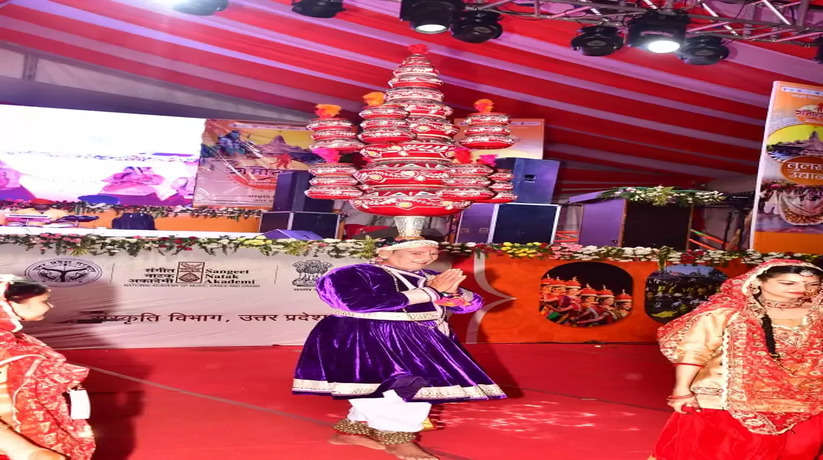 Ayodhya News: हिमाचल प्रदेश के लोक नृत्य व हरियाणा का होली फाग नृत्य को  देख थिरकते दर्शक 