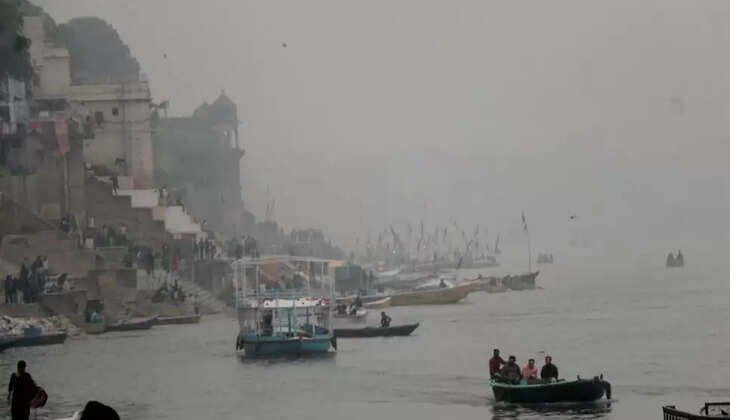 Aaj Ka Mausam:&nbsp;वाराणसी में बूंदाबांदी से बदला मौसम का मिजाज, अभी और बढ़ेगी ठंड