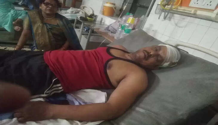 Varanasi News: वाराणसी में चेतगंज थाना अंतर्गत गुमती हटाने को लेकर मार पीट