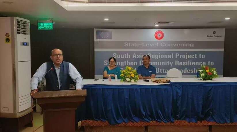 वाराणसी: सामुदायिक गतिविधियों व संचार माध्यमों के जरिये कोविड-19 का प्रसार हुआ कम