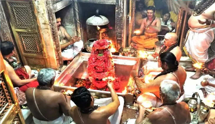 अब विश्वनाथ मंदिर में श्रद्धालुओं के लिए लगेगा पैसा, 1 मार्च से भक्तों को&nbsp;देने होंगे इतने रुपये