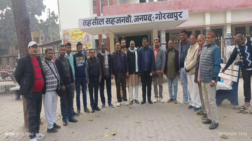 ग्रामीण पत्रकार एसोसिएशन तहसील सहजनवां इकाई का वार्षिक बैठक हुआ सम्पन