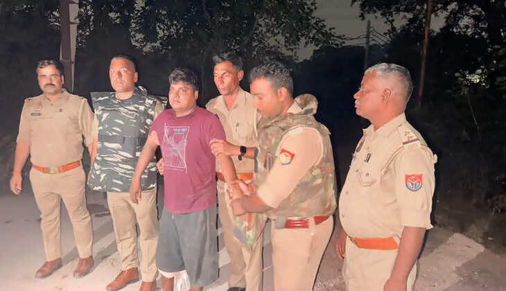 वाराणसी पटाखा विस्फोट कांड: मुठभेड़ के बाद मकान मालिक राजू खान गिरफ्तार, पैर में लगी गोली
