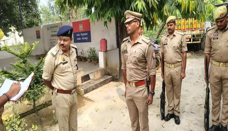 गोरखपुर में एसपी नॉर्थ ने चिलुवाताल थाने का किया अर्धवार्षिक निरीक्षण
