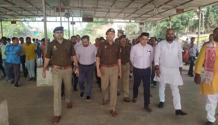 चंदौली में छठ महापर्व को लेकर जिला प्रशासन व पुलिस प्रशासन सतर्क,&nbsp;पश्चिमी गंगा तट का किया निरीक्षण