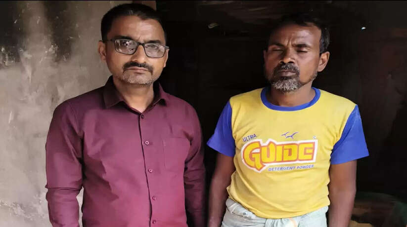 चन्दौली में मानवाधिकार सी डब्लू ए की शिकायत पर मिला मुआवजा