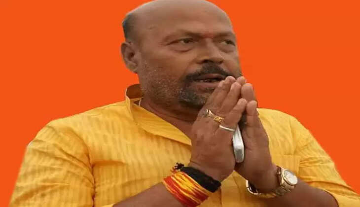 https://livebharatnews.in/up-election-2022/fivetime-bjp-mla-bala-prasad-awasthi-resigns-from-lakhimpur/cid6225090.htm