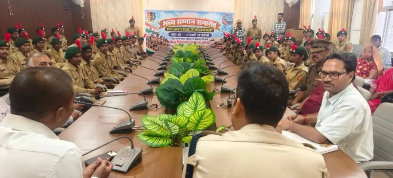 Varanasi Air Show 2026, Chandauli News Today, NCC Cadets Honored, Varanasi Air Show News, Chandauli NCC Cadets, Akash Patel SP Chandauli, R Jagat Sai CDO, NCC Cadets Appreciation, Air Show Volunteers, Chandauli Latest News, Varanasi News Today, Uttar Pradesh News