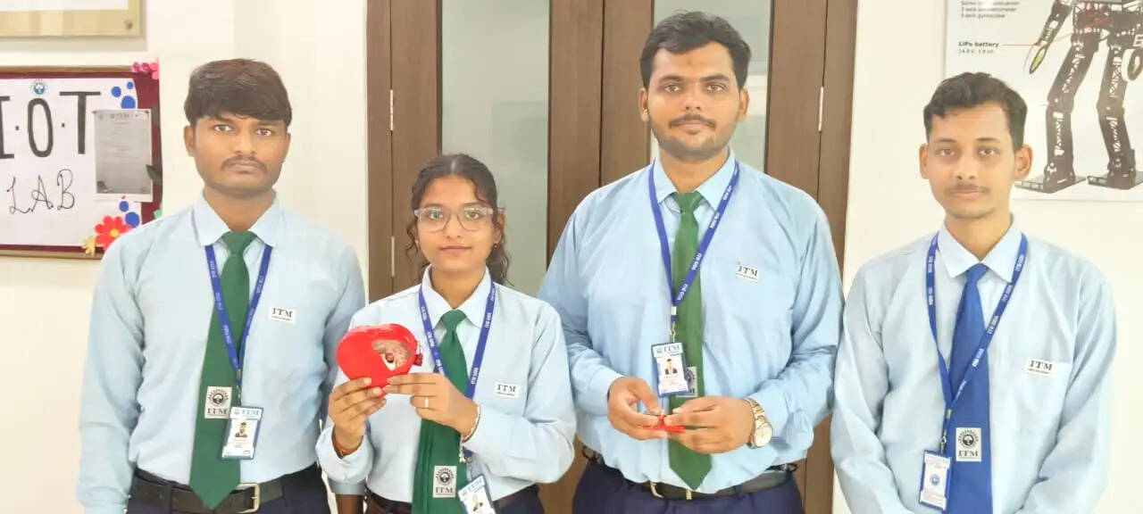 आईटीएम फार्मेसी छात्रों ने बनाया हृदय रोगियों की दूरस्थ निगरानी का कार्यशील मॉडल