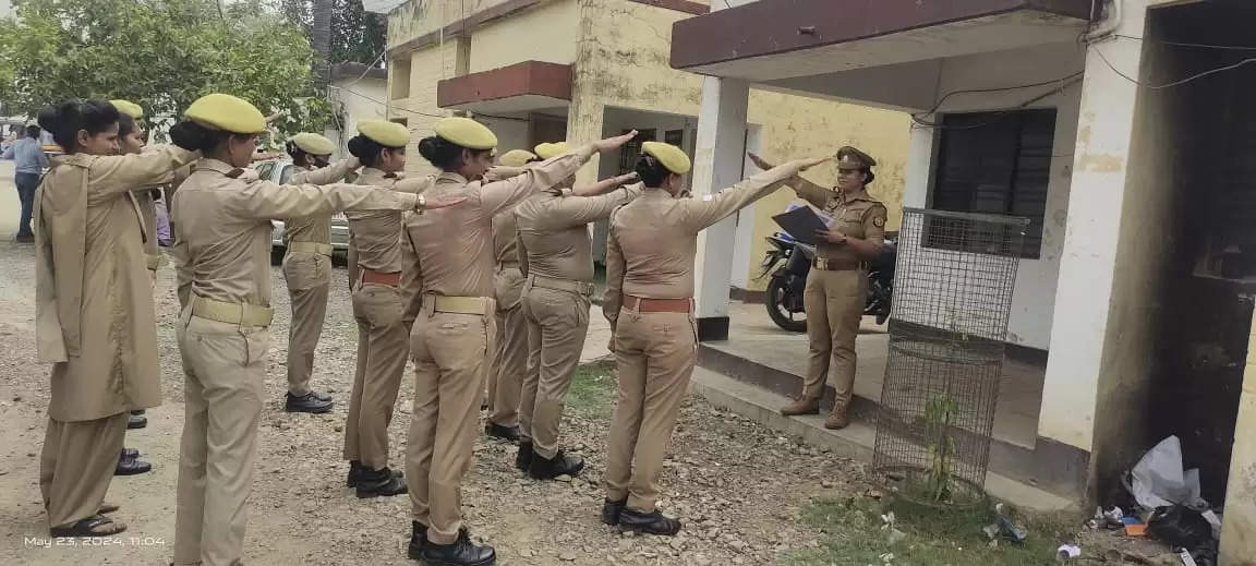 Chanduli News: पुलिसकर्मियों  ने मतदान  करने के साथ समाज को जागरूक करने की ली शपथ