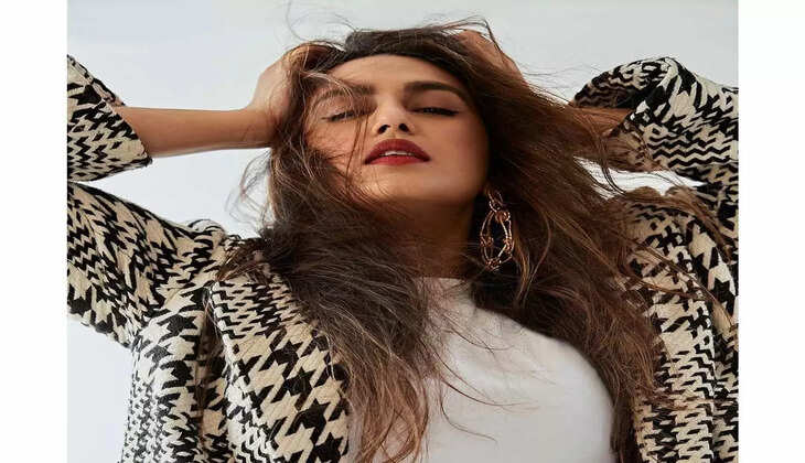 Huma Qureshi&nbsp;और Mrunal Thakur का Love Letter&nbsp; हो रहा Viral... ! कहा- &lsquo;अगर तुम हां बोल दो तो हमारा प्यार इतिहास बनाएगा&rsquo;...
