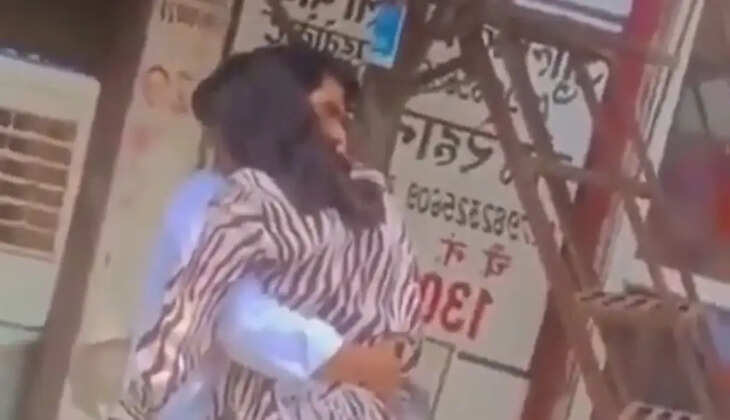 Husband Wife Viral Video:&nbsp;देर आए दुरुस्त आए! वायरल वीडियो में दिखा रिश्तों का नया मोड़, गले मिलकर भूले पुराने गिले-शिकवे