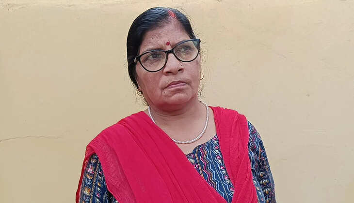 एक ही मंदिर में दो महिलाओं के गहने चोरी, एक मामले में चार दिन बाद FIR, दूसरी पीड़िता अब भी इंतजार में