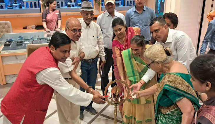 नरायन दास सराफ एंड संस ज्वैलर्स रिटेल की काशी में तीसरी शाखा का भव्य शुभारंभ