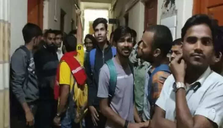 Bhu news: BHU कैंपस में धारा 144 लागू, एडमिट कार्ड डाउनलोड न होने से छात्रों में गुस्सा, नाराज छात्रों ने किया धरना प्रदर्शन...