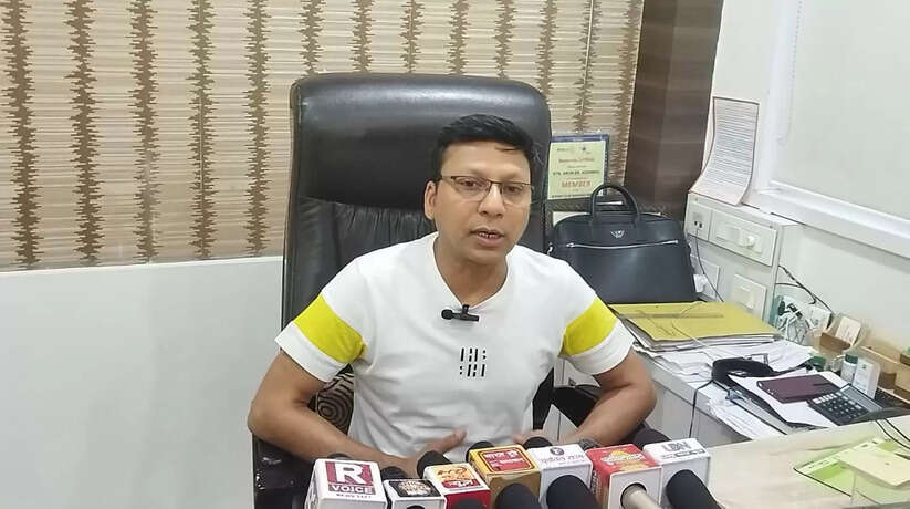 Varanasi News: रुद्रा समूह द्वारा योग शिविर का शानदार आयोजन