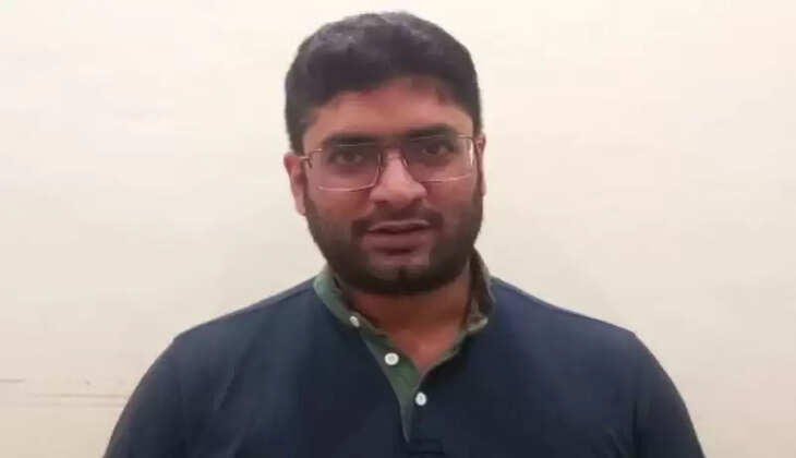 वाराणसी में AAP नेता ने कहा- सनातन धर्मी शर्म करें, श्रीराम से पहले योगी आदित्यनाथ का मंदिर थोपा जा रहा