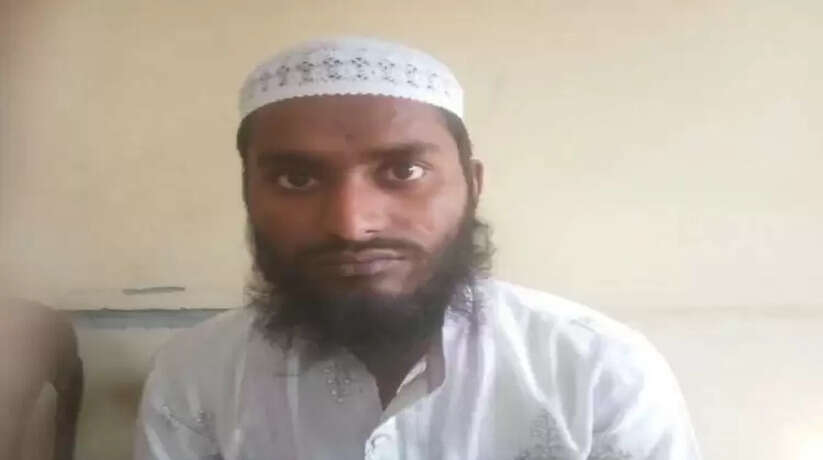 यूपी में दाढ़ी न कटवाना इमाम को पढ़ रहा भारी, पत्नी तलाक पर अड़ी, एसएसपी से शिकायत
