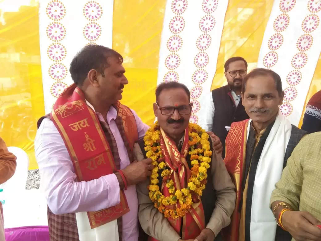 Ayodhya News: भारतीय जनता पार्टी के नवनियुक्त हैदरगंज व तारुन मंडल के मंडल अध्यक्ष का पार्टी कार्यकर्ताओं ने किया जोरदार स्वागत