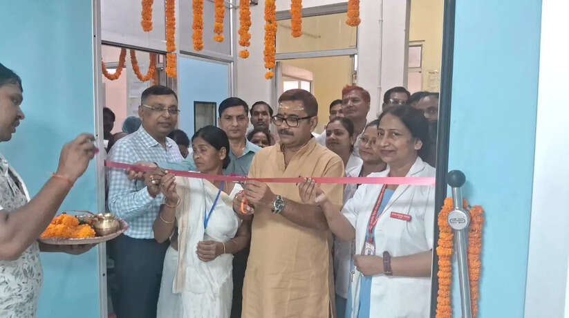 Varanasi News, District Women Hospital Varanasi, Kabirchaura Hospital, Modular OT Inauguration, Dr. Neelkanth Tiwari, UP Health Department, Modern Operation Theater, Maternal Healthcare, Advanced Medical Facilities, Varanasi Medical News 2026, Government Hospital Upgrade, High-tech Surgery Varanasi, Infection-free OT, Dual Surgery Facility