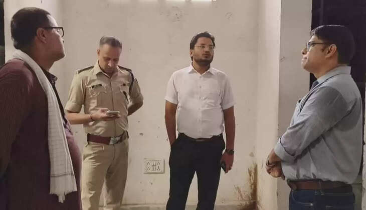Madhubani News: मधुबनी जिला निर्वाचन पदाधिकारी सह जिलाधिकारी एवं पुलिस अधीक्षक ने ईवीएम एवं वीवी पैट वेयर हाउस का संयुक्त रूप से किया निरीक्षण
