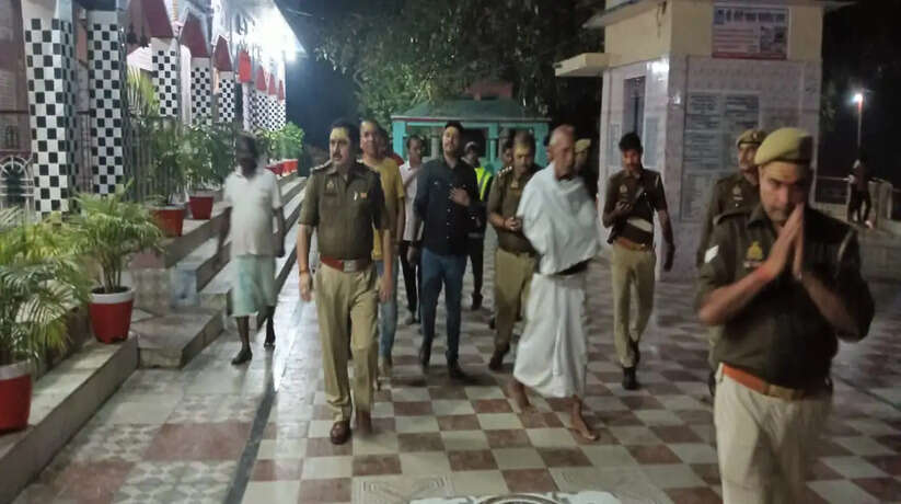 Varanasi News: डाला छठ के महापर्व पर एसडीएम सदर व एसीपी सारनाथ ने घाटो का किया निरीक्षण