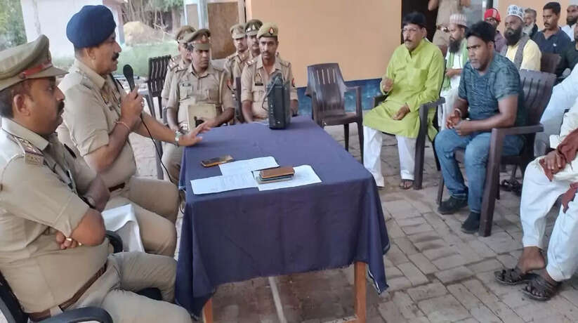 Ayodhya News: कानून व्यवस्था से खिलवाड़ करने वालों को पुलिस दिखाएंगे जेल का रास्ता:--- सीओ बीकापुर