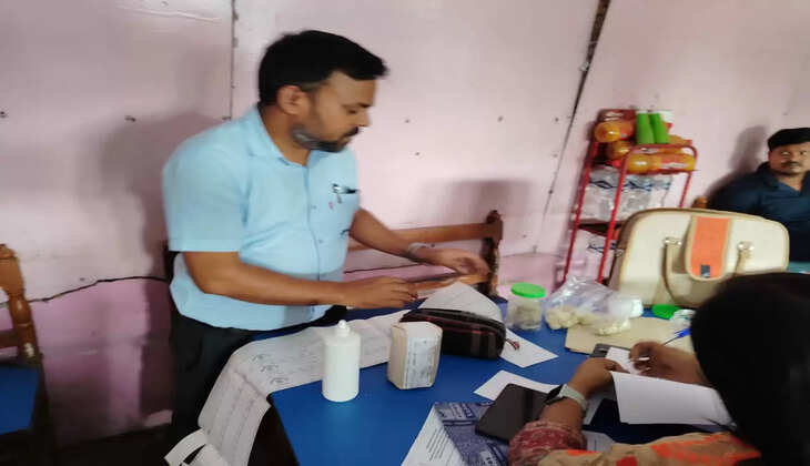 दिवाली के मद्देनजर मार्केट में फूड विभाग की हुई सेंपलिंग, व्यापारियों मे मचा हड़कंप