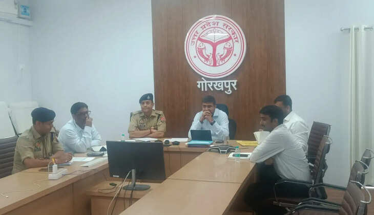 ऑनलाइन शिकायत हो या आमने-सामने फरियाद, हर मामले का गंभीरता से करें निस्तारण: संजय प्रसाद