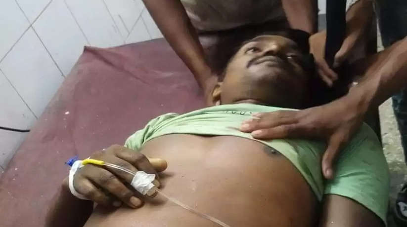 Madhubani Breaking News: युवक को अपराधियों ने मारी गोली, गंभीर स्थिति को देखते हूए डीएमसीएच रेफर 
