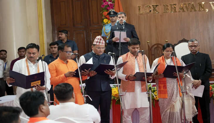 बंगाल में भाजपा सरकार का गठन, 35 मंत्रियों ने ली शपथ! नए चेहरे और अनुभवी नेताओं को मिली जिम्मेदारी