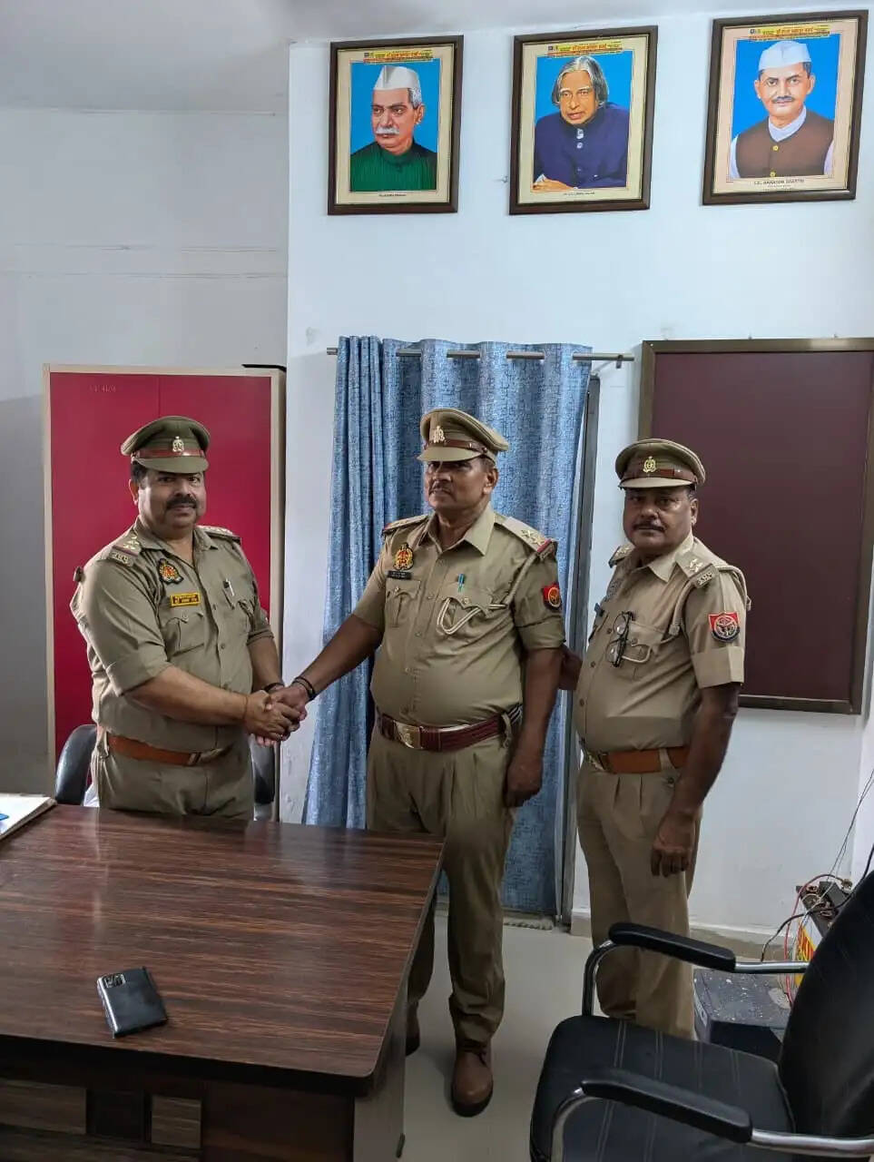 नवनियुक्त उप निरीक्षक रामबचन सिंह ने कहा कि शासन और विभाग ने उन पर जो विश्वास जताया है, उस पर वे पूरी ईमानदारी और निष्ठा के साथ खरा उतरने का प्रयास करेंगे। उन्होंने कहा कि जनता की सुरक्षा और कानून-व्यवस्था बनाए रखना उनकी सर्वोच्च प्राथमिकता रहेगी।