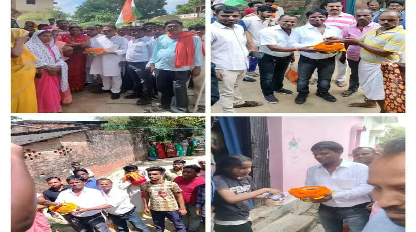 गोरखपुर में मेरा माटी मेरा देश अभियान के तहत उमड़ी ग्रामीणों की भीड़