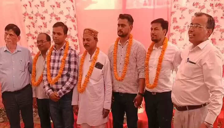 Varanasi News:&nbsp;आल इण्डिया एस.सी/एस.टी रेलवे इम्पलॉइज एसोसिएशन वाराणसी मंडल की कार्यकारिणी का चुनाव पूर्व निर्धारित